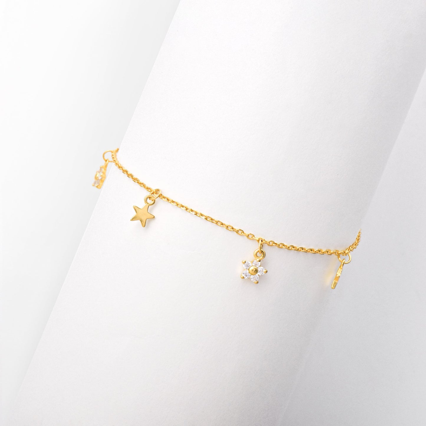 Golden Night Star Bracelet