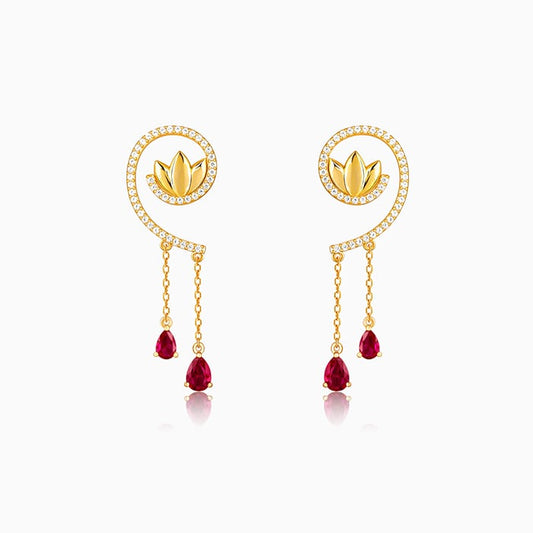 Golden Dangling Beauty Earrings