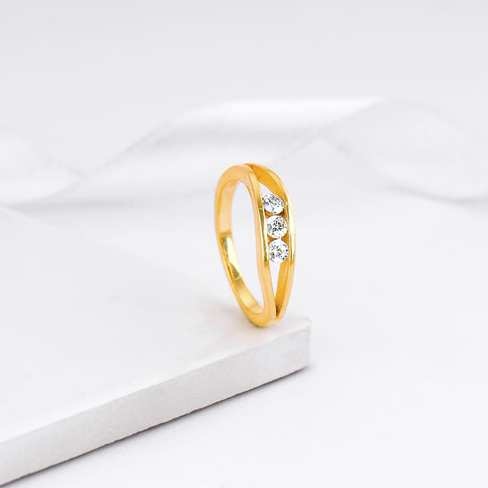 Golden Wave Crest Ring