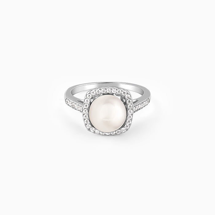 Silver Pearl Stunner Ring