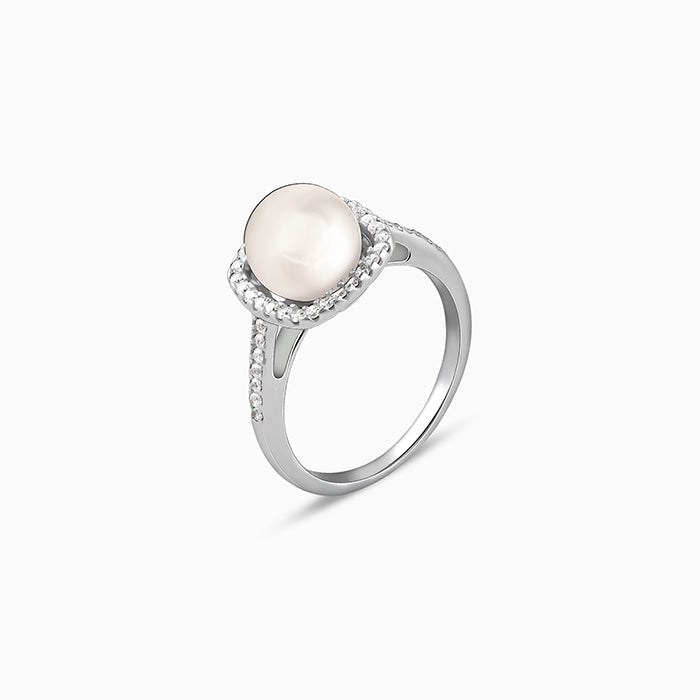 Silver Pearl Stunner Ring